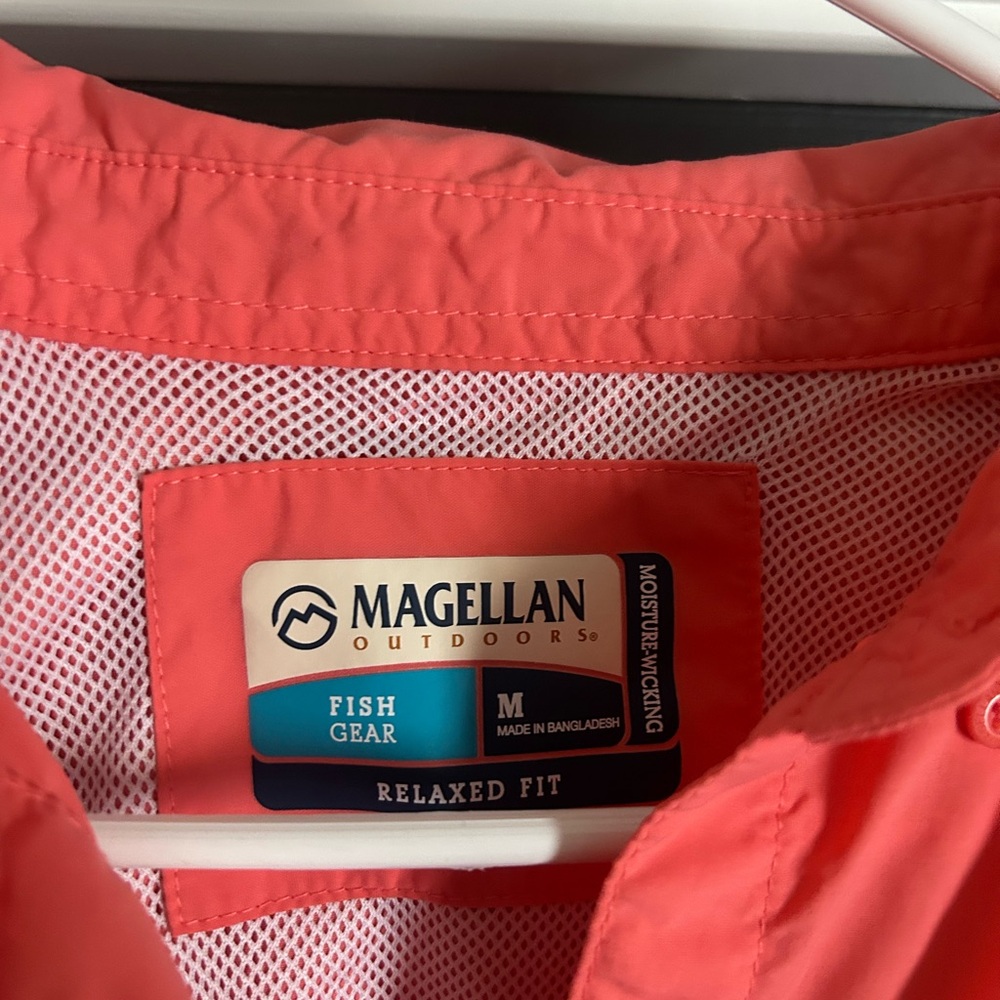 Magellan Women’s shirt - Picture 2 of 3
